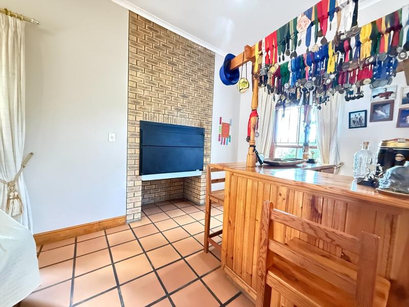 4 Bedroom Property for Sale in Die Wingerd Western Cape